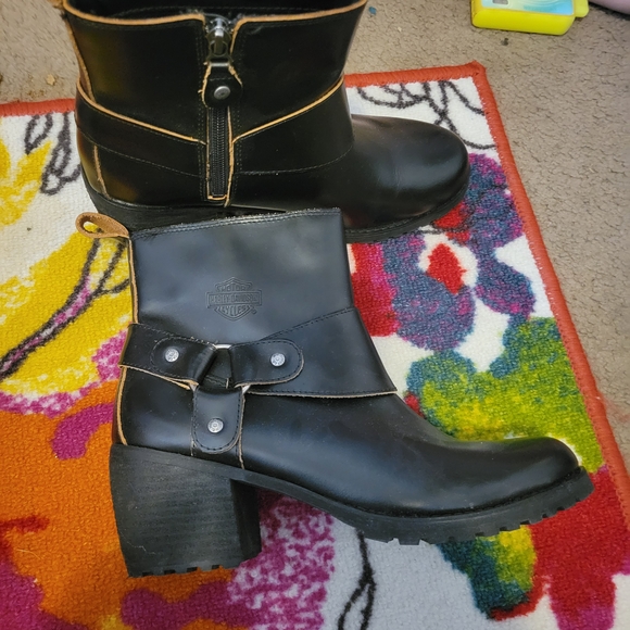 Harley-Davidson Black Ankle Boots with Strap Detail - Picture 1 of 2